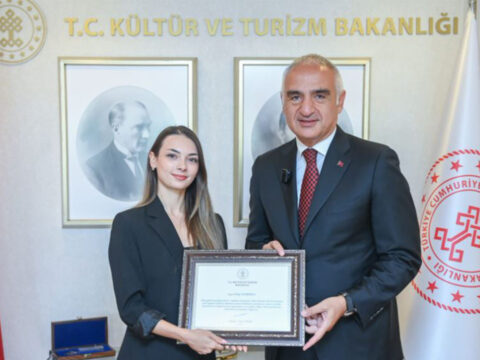 Bakan ersoydan nilay tahirogluna tebrik mesaji turk balesi dunya sahnesinde yukseliyor lDg8Ca7e